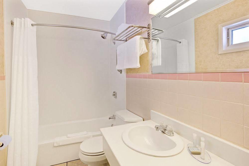 Rodeway Rapid Inn