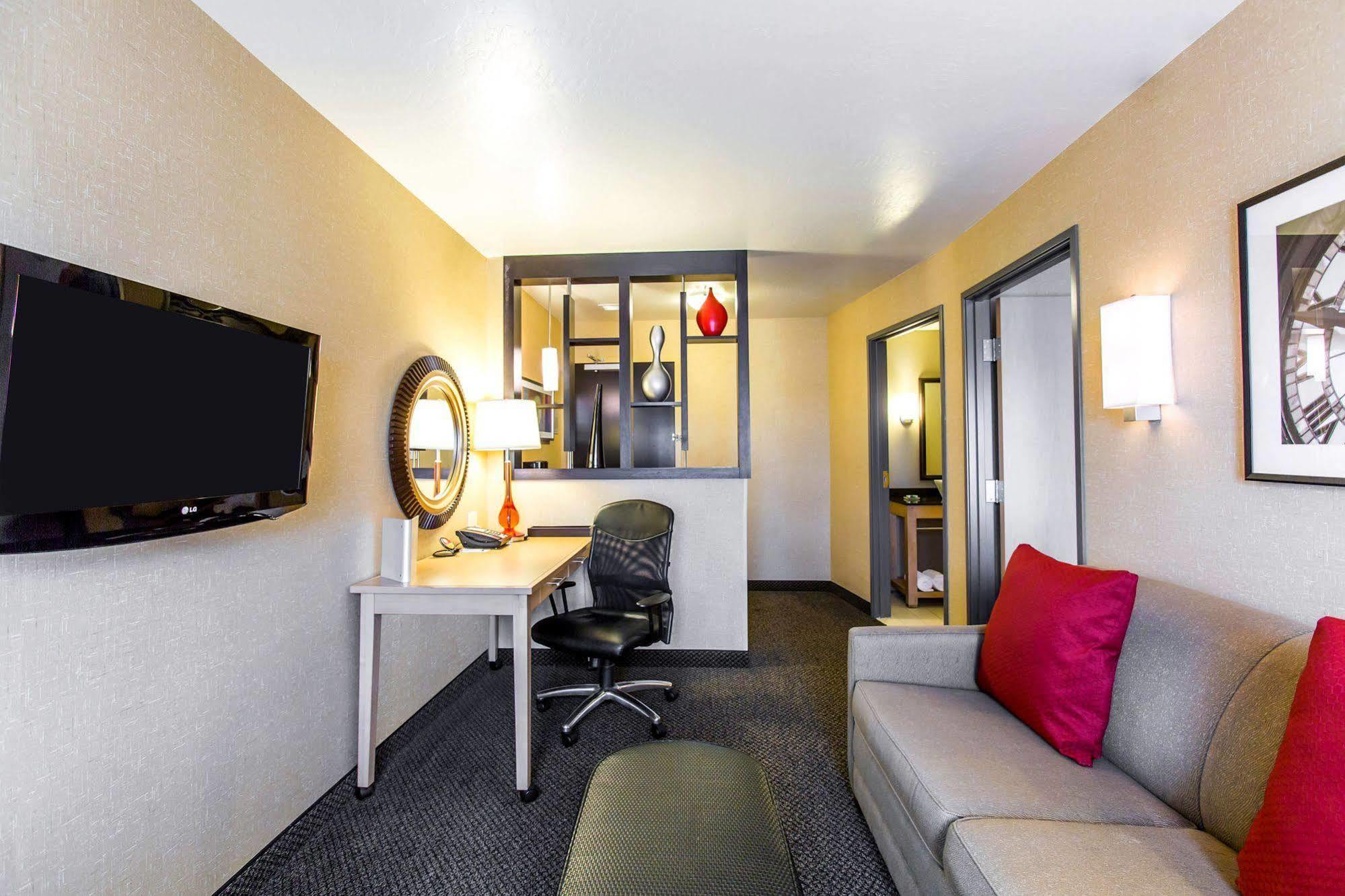 Hotel Cambria Rapid Near Mount Rushmore 3*