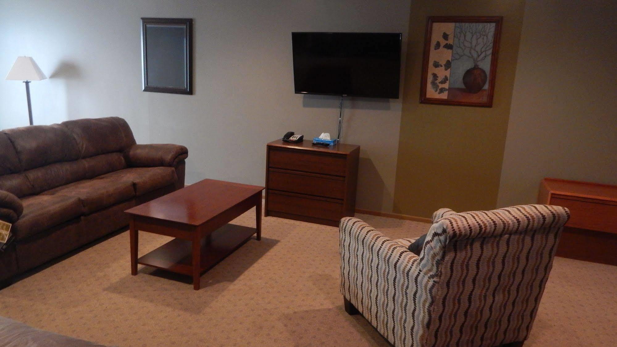 Fair Value - Rapid Motel 2*