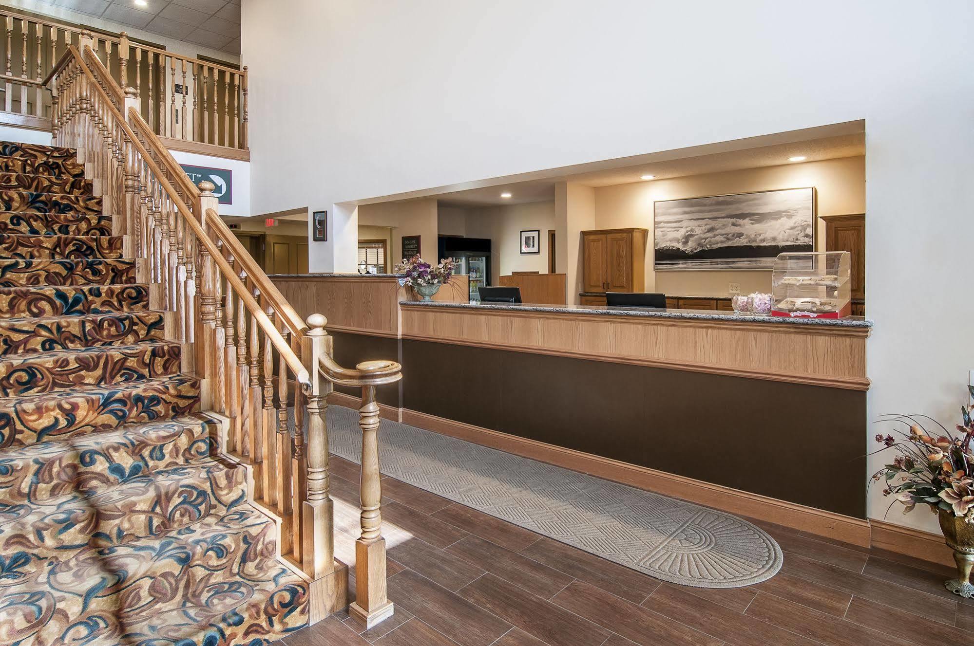 Country & By Radisson, Rapid City, Sd 3*