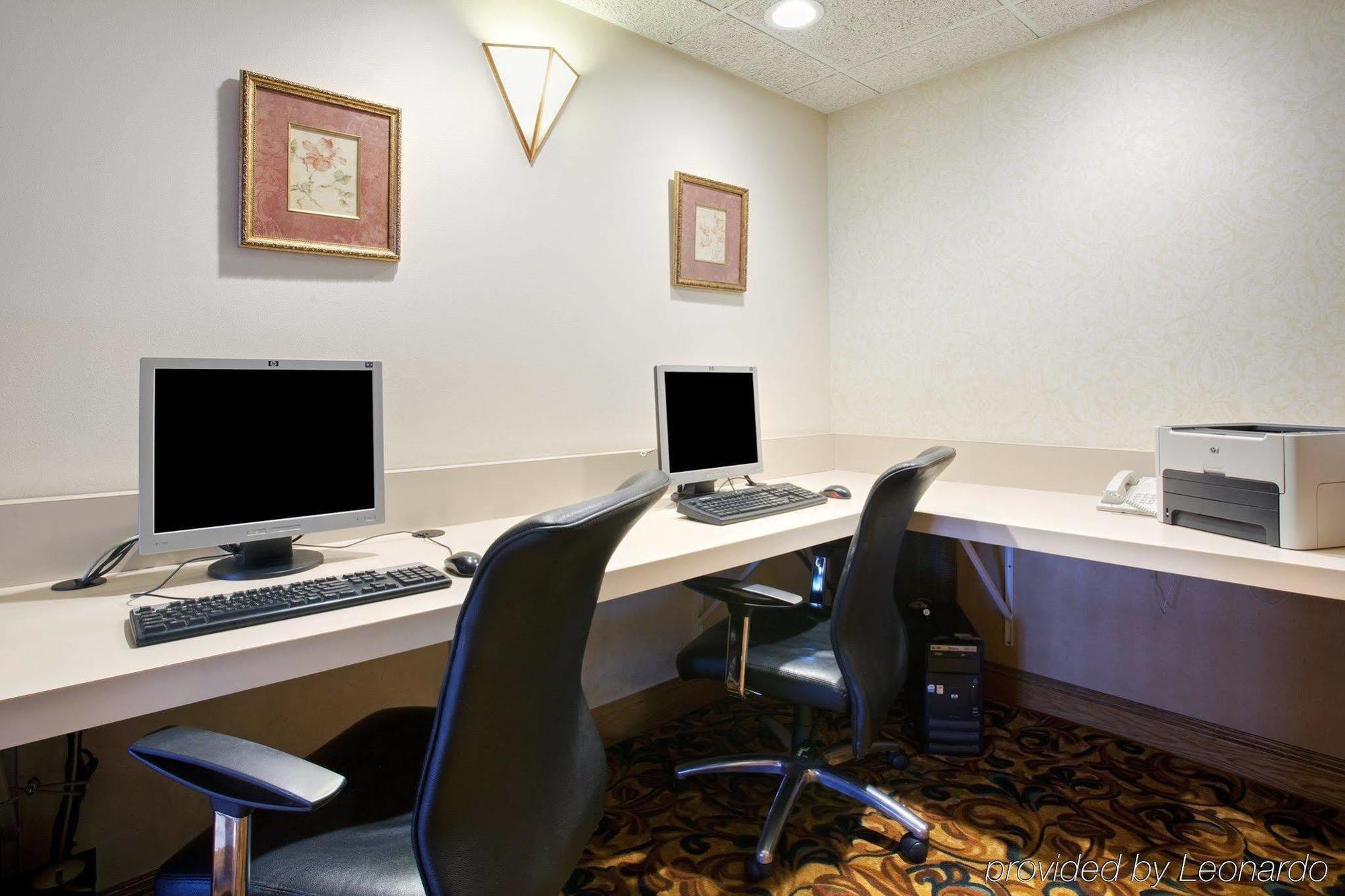 Hotel Country & By Radisson, Rapid City, Sd 3*