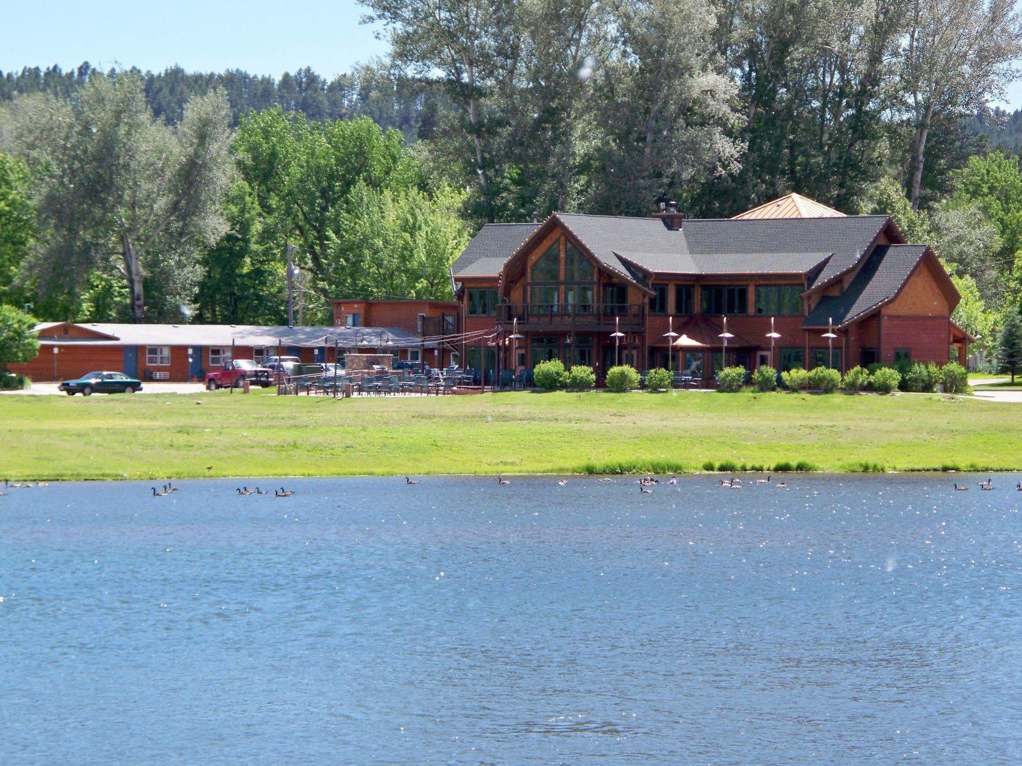 Hotel Canyon Lake Rapid City