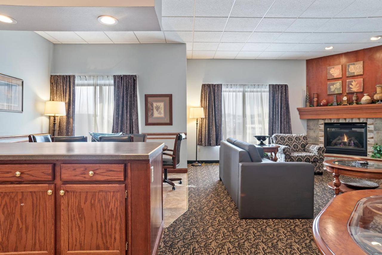 Elevation & Suites, Trademark Collection By Wyndham