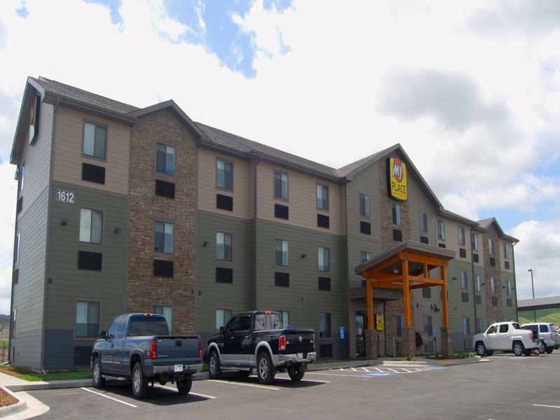 Hotel My Place Rapid 3*