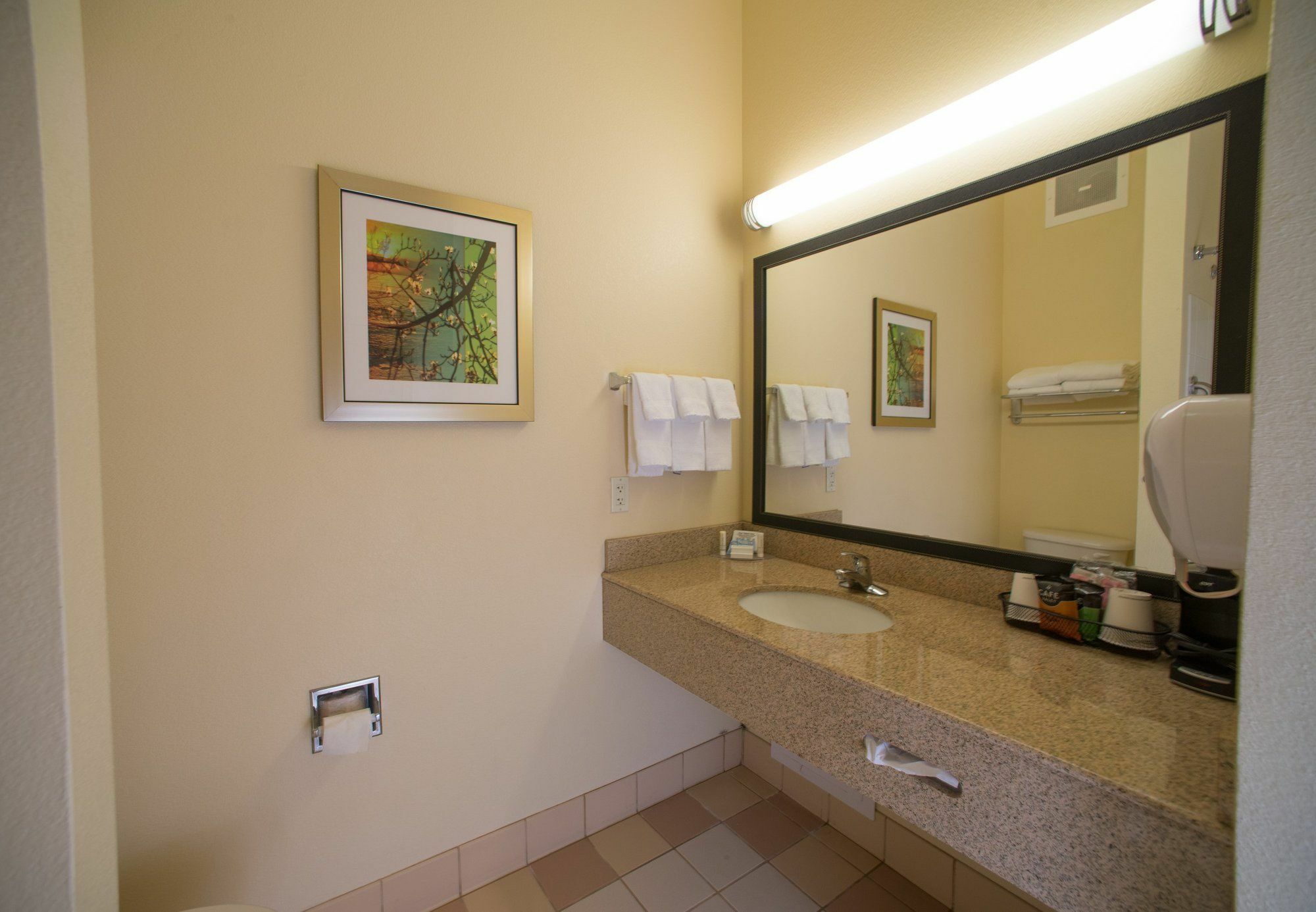 Hotel Fairfield & Rapid 3*