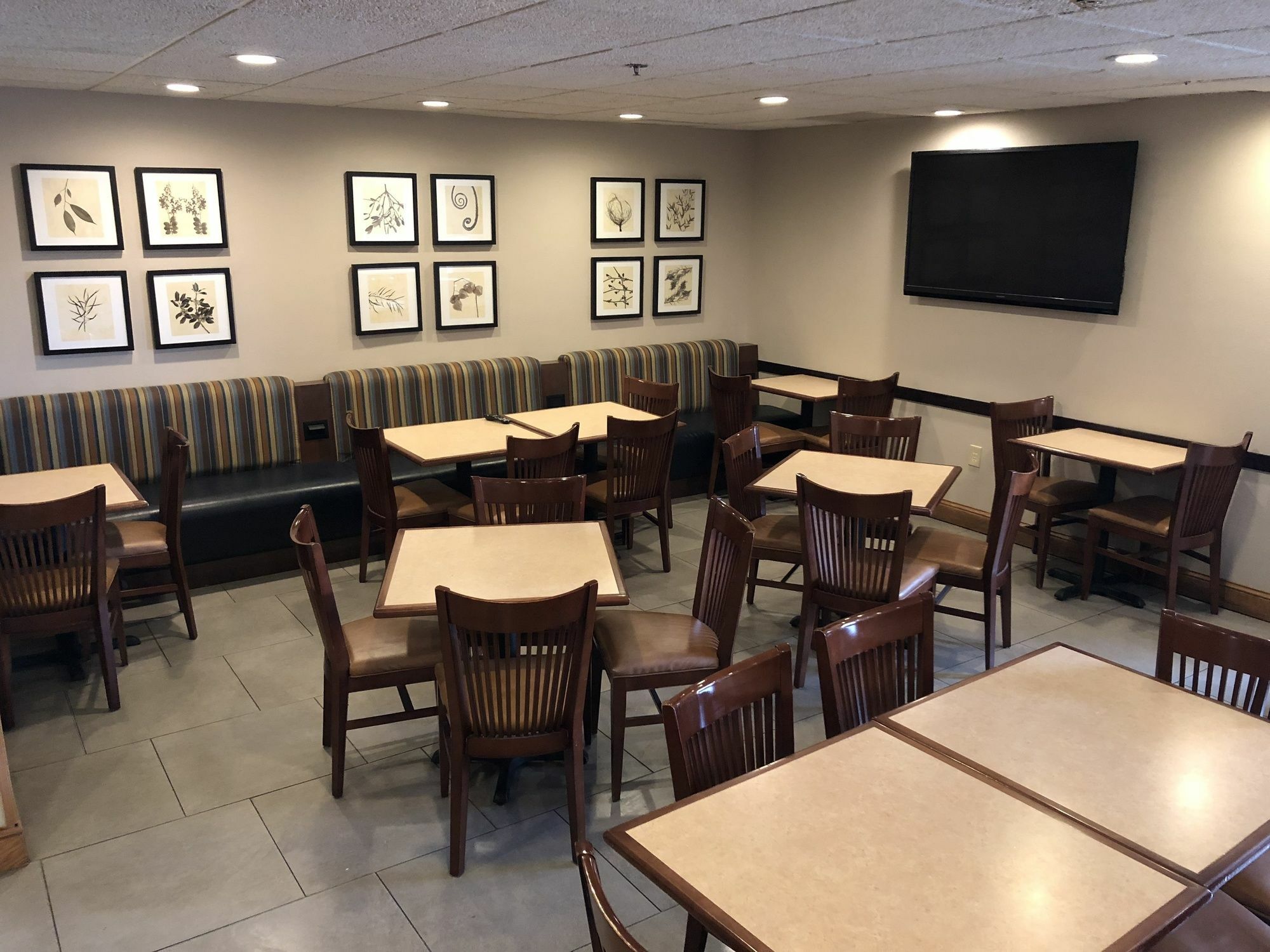 Hotel Country & By Radisson, Rapid City, Sd