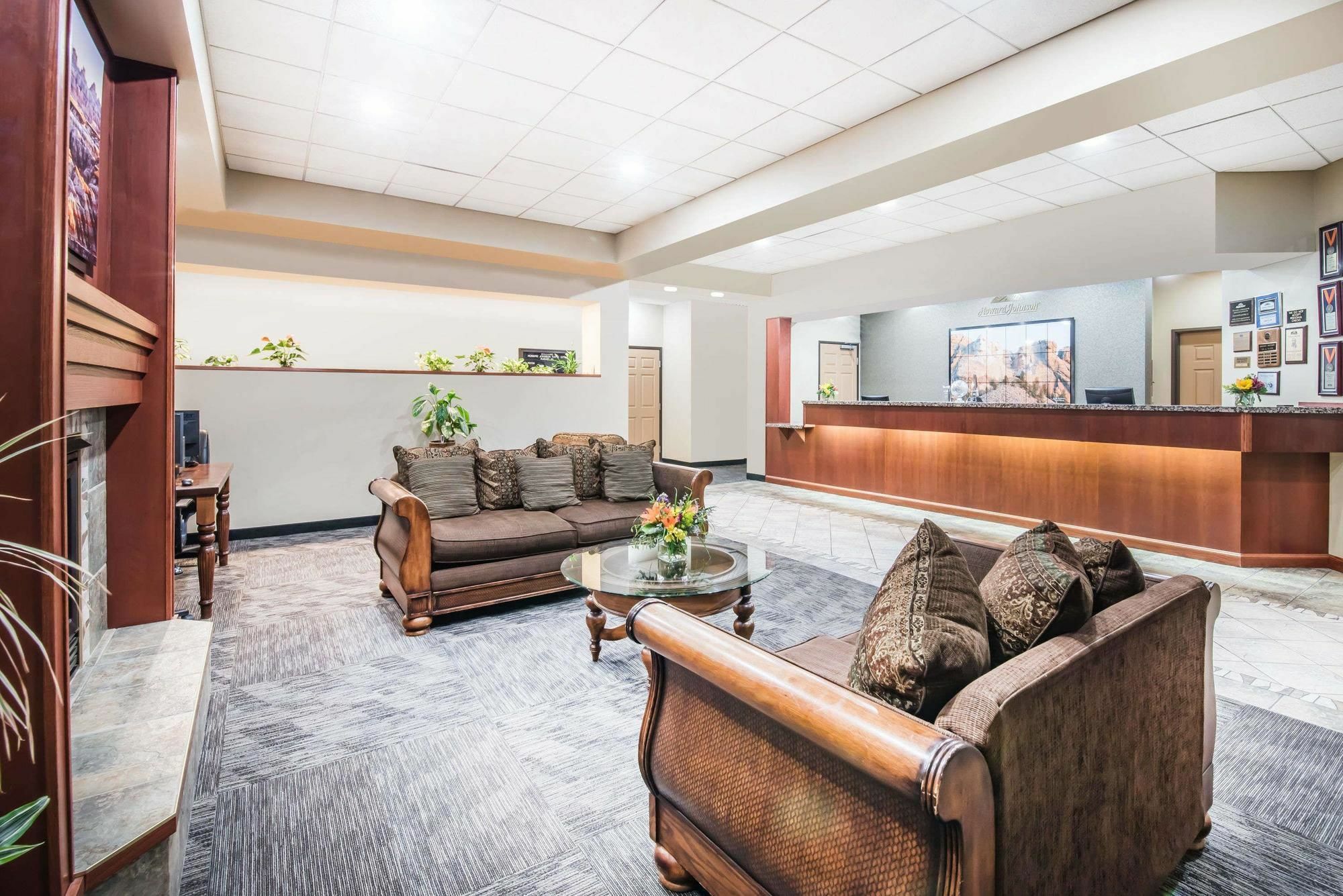 Hotel Elevation & Suites, Trademark Collection By Wyndham