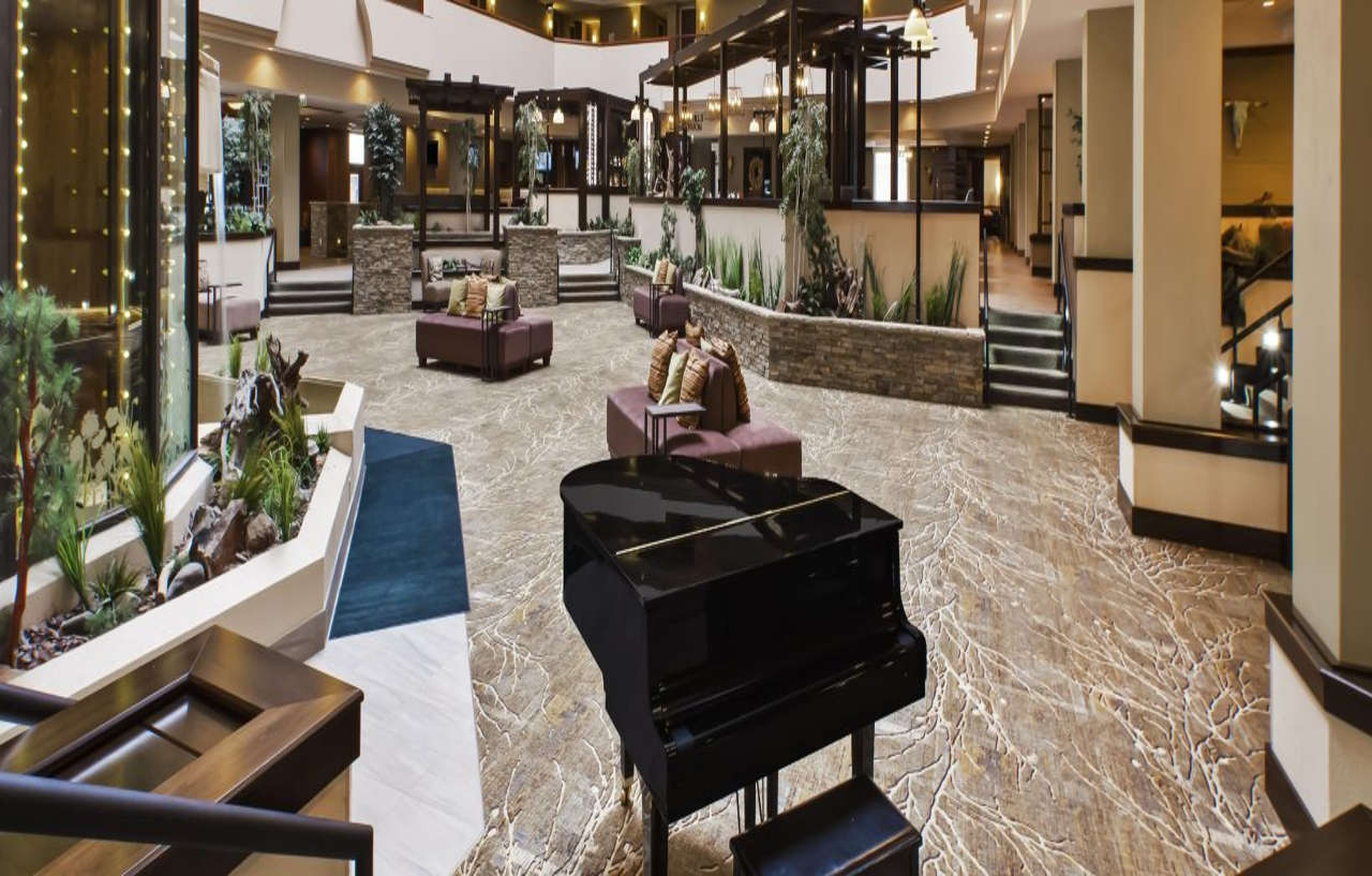 Hotel Doubletree By Hilton Rapid Downtown Convention Center 3*