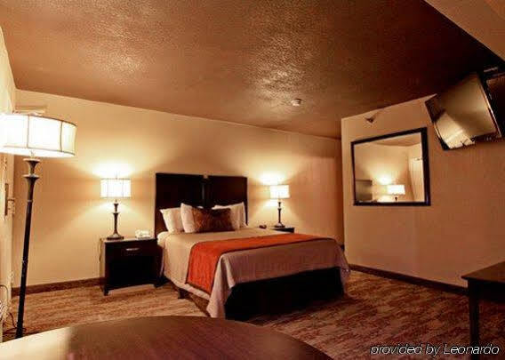Econo Black Hills *