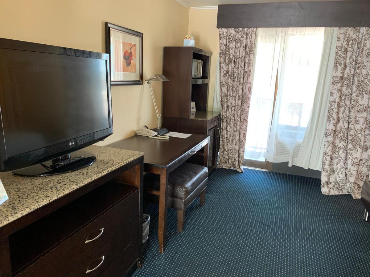 Hotel Travelodge By Wyndham Rapid 2*
