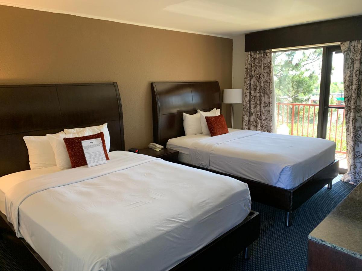 Travelodge By Wyndham Rapid Hotel 2*