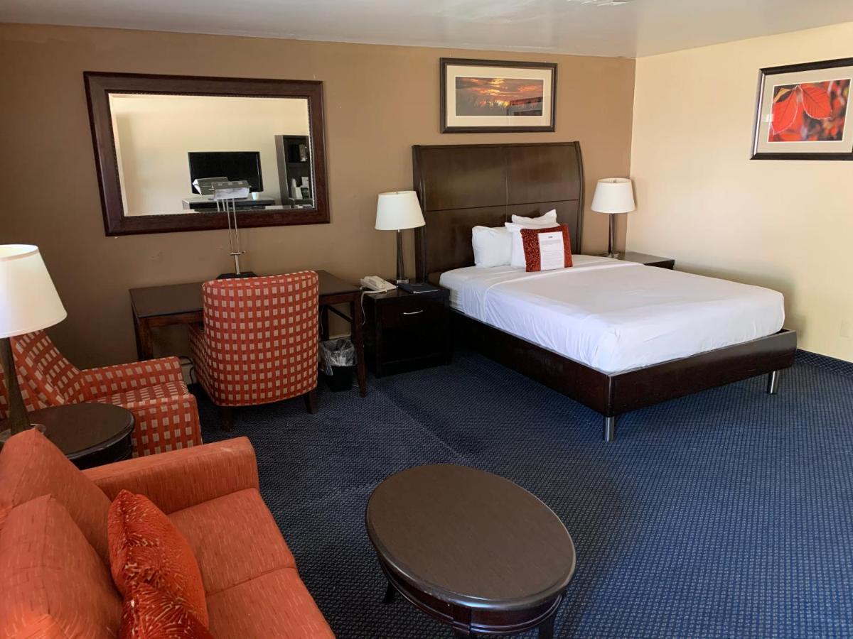 Hotel Travelodge By Wyndham Rapid 2*