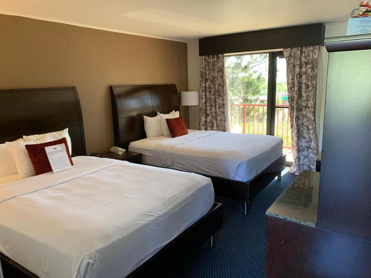 Travelodge By Wyndham Rapid Hotel