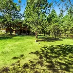 Crooked Canyon Lodge