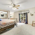 Crooked Canyon Lodge