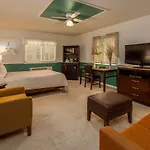 Sweetgrass Inn Bed & Breakfast