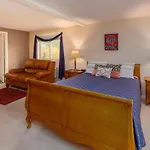 Sweetgrass Inn Bed & Breakfast