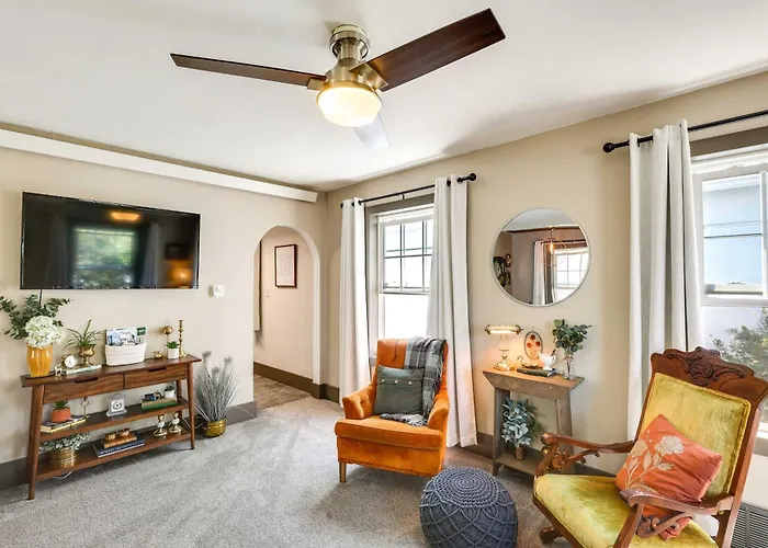 Historic Vacation Rental In Downtown Rapid City!