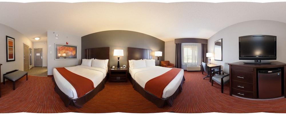 Express & Rapid By Ihg Hotel Rapid City