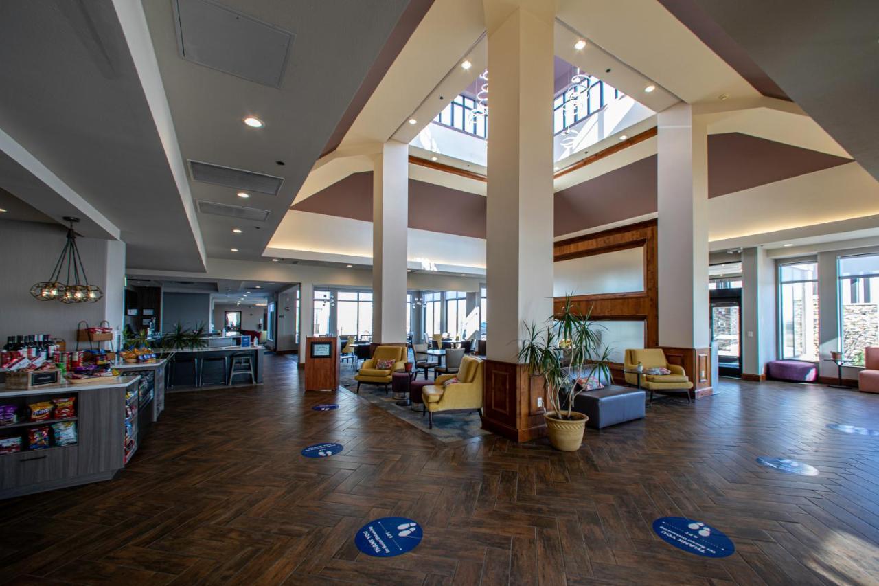 Hilton Garden Rapid Hotel 3*