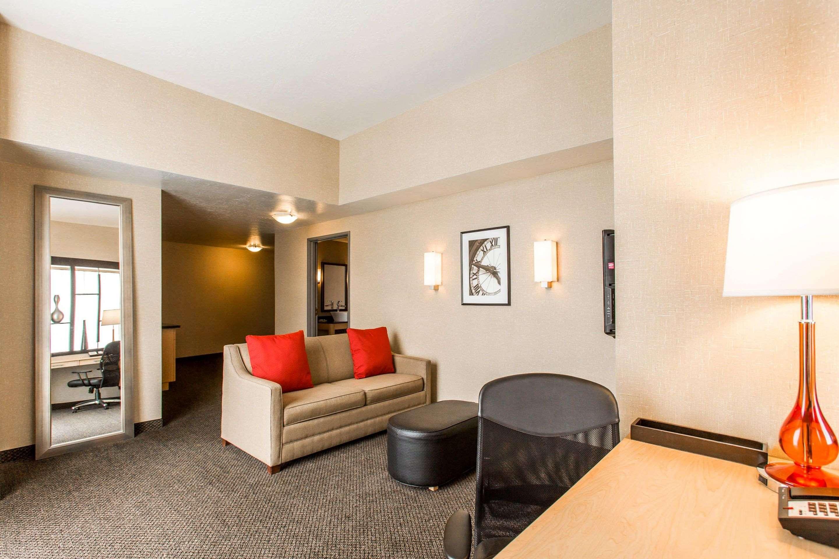 Cambria Rapid Near Mount Rushmore Hotel 3*