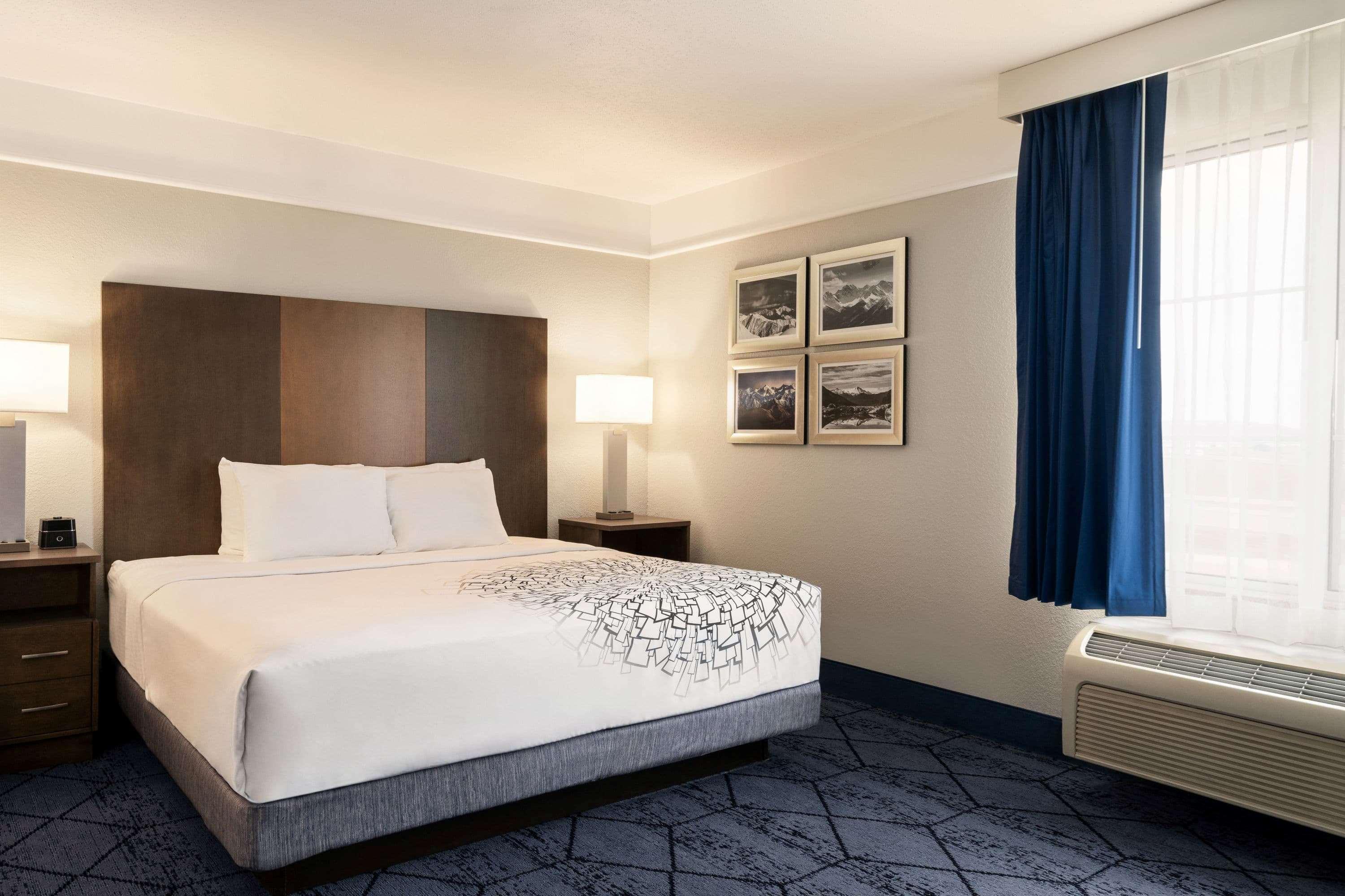 La Quinta And By Wyndham At Watiki Waterpark 3*