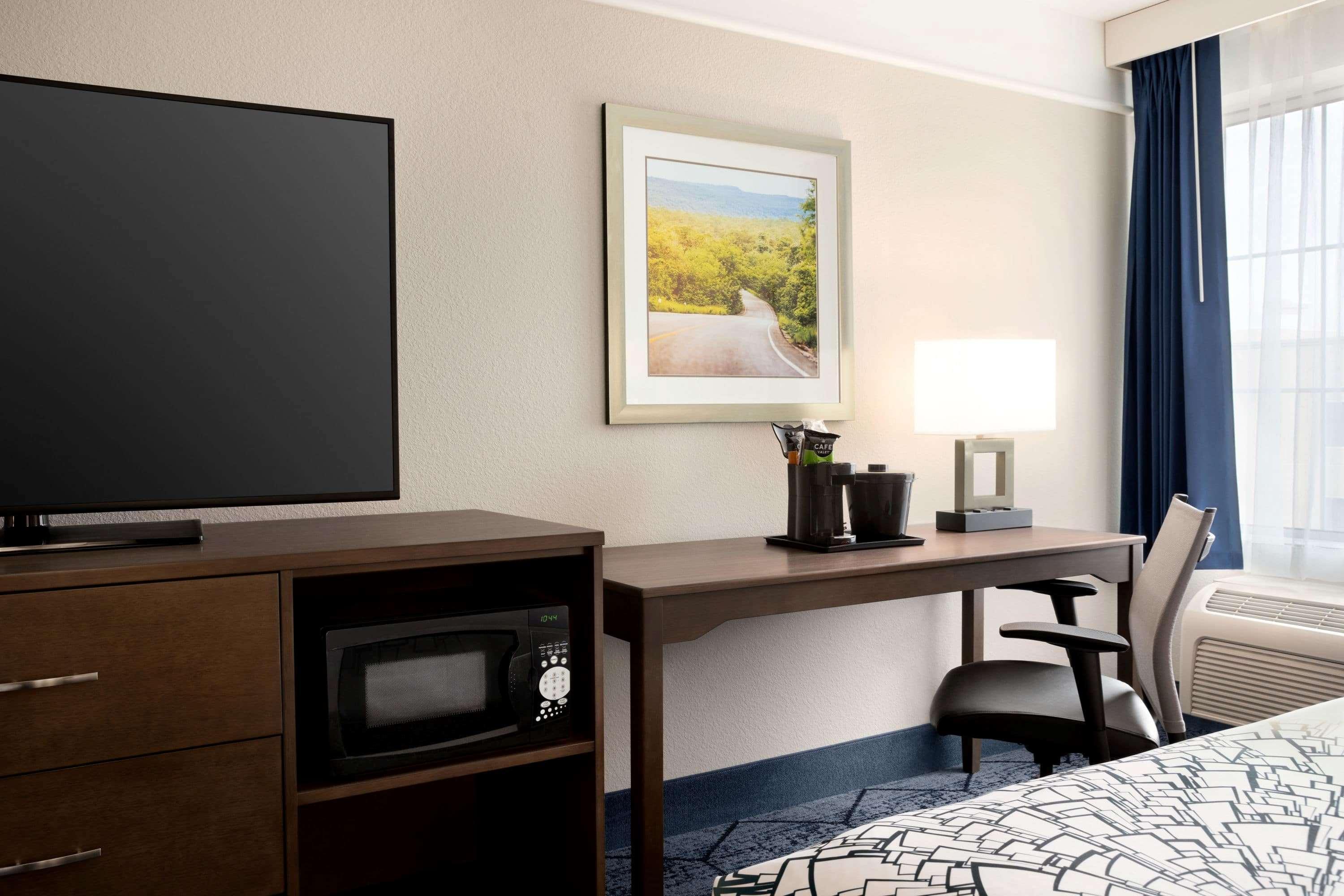 La Quinta And By Wyndham At Watiki Waterpark 3*