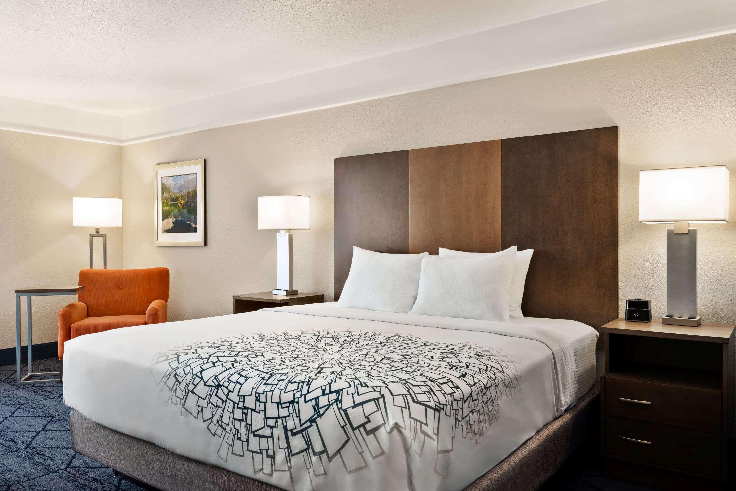 La Quinta And By Wyndham At Watiki Waterpark Rapid City