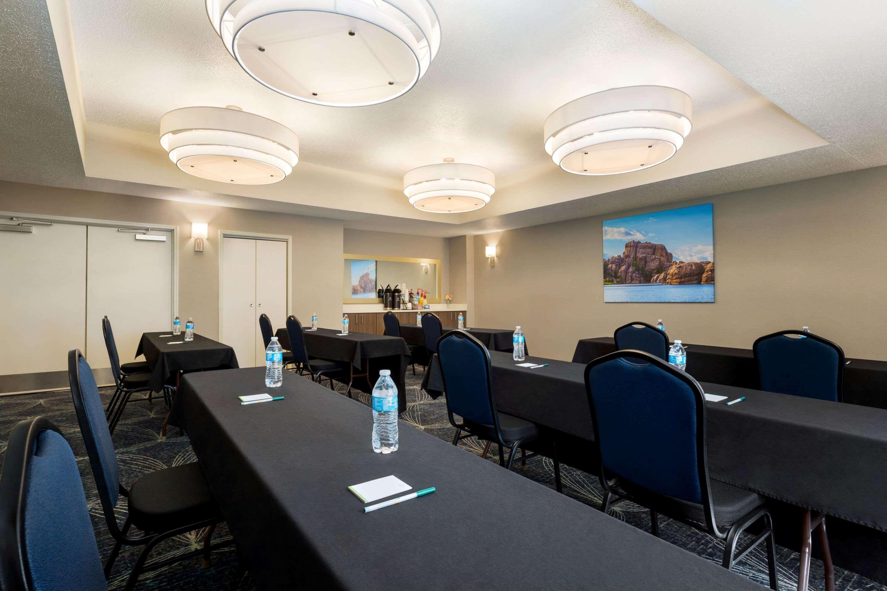 La Quinta And By Wyndham At Watiki Waterpark Hotel 3*