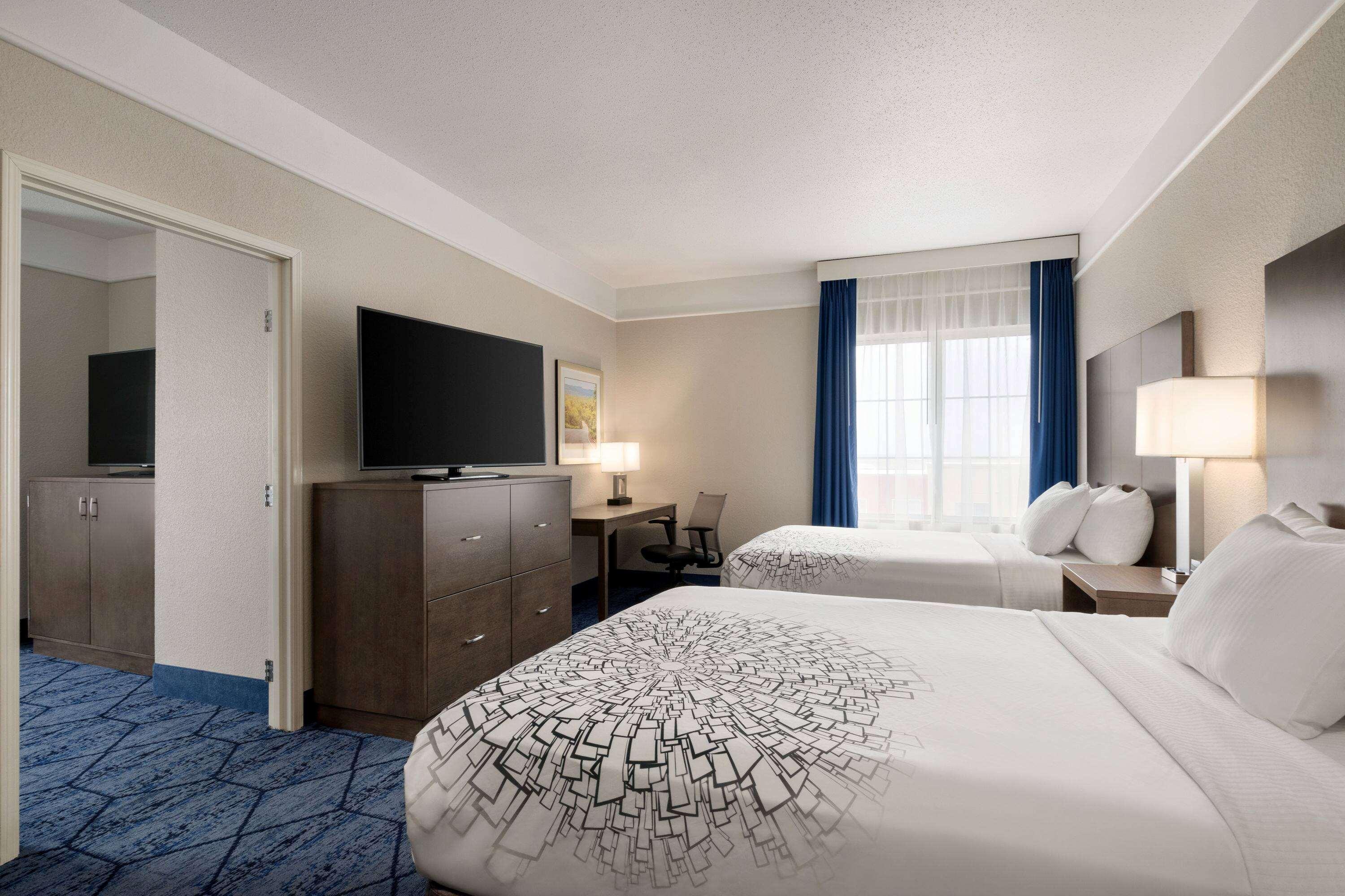 Hotel La Quinta And By Wyndham At Watiki Waterpark 3*