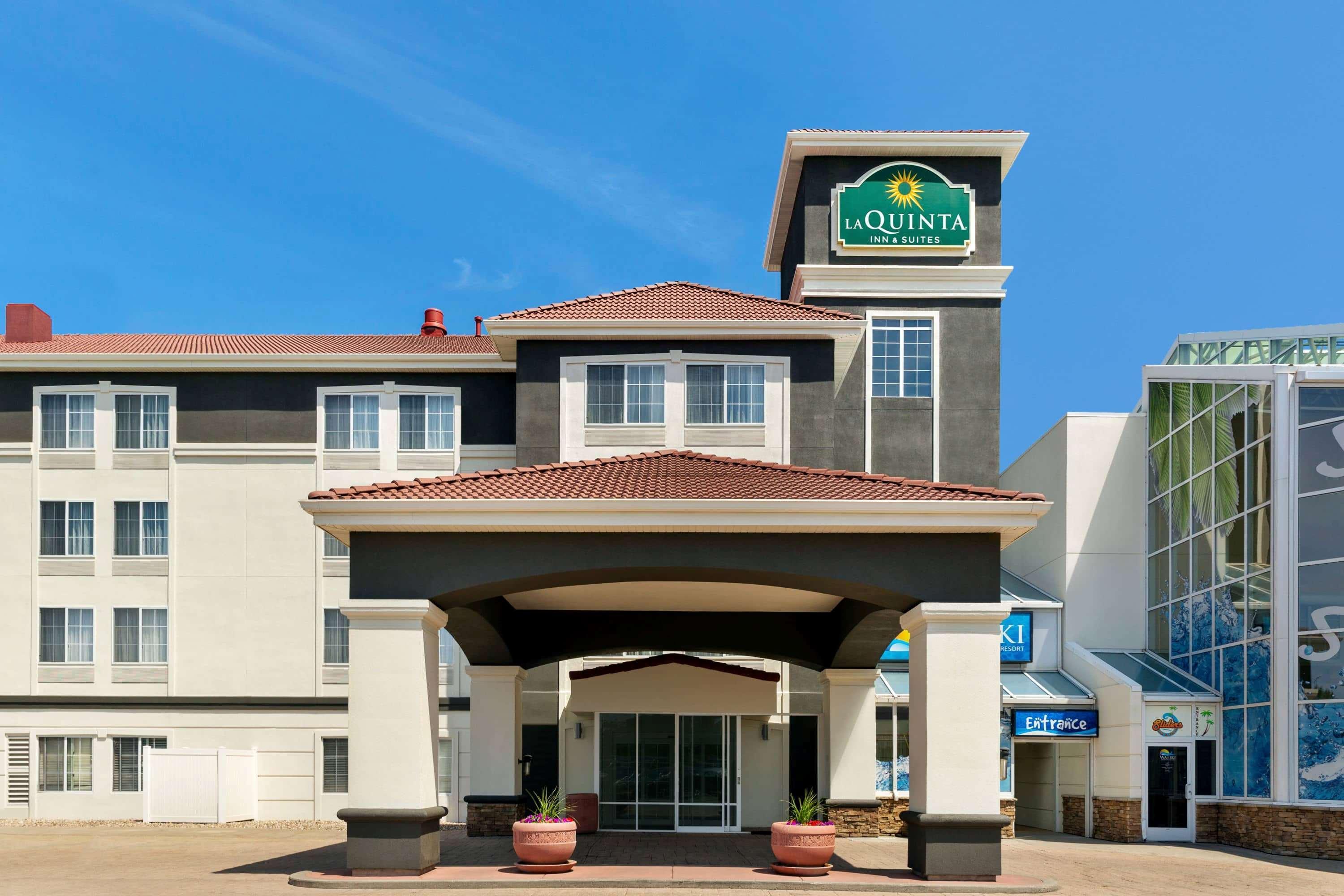 La Quinta And By Wyndham At Watiki Waterpark Hotel Rapid City