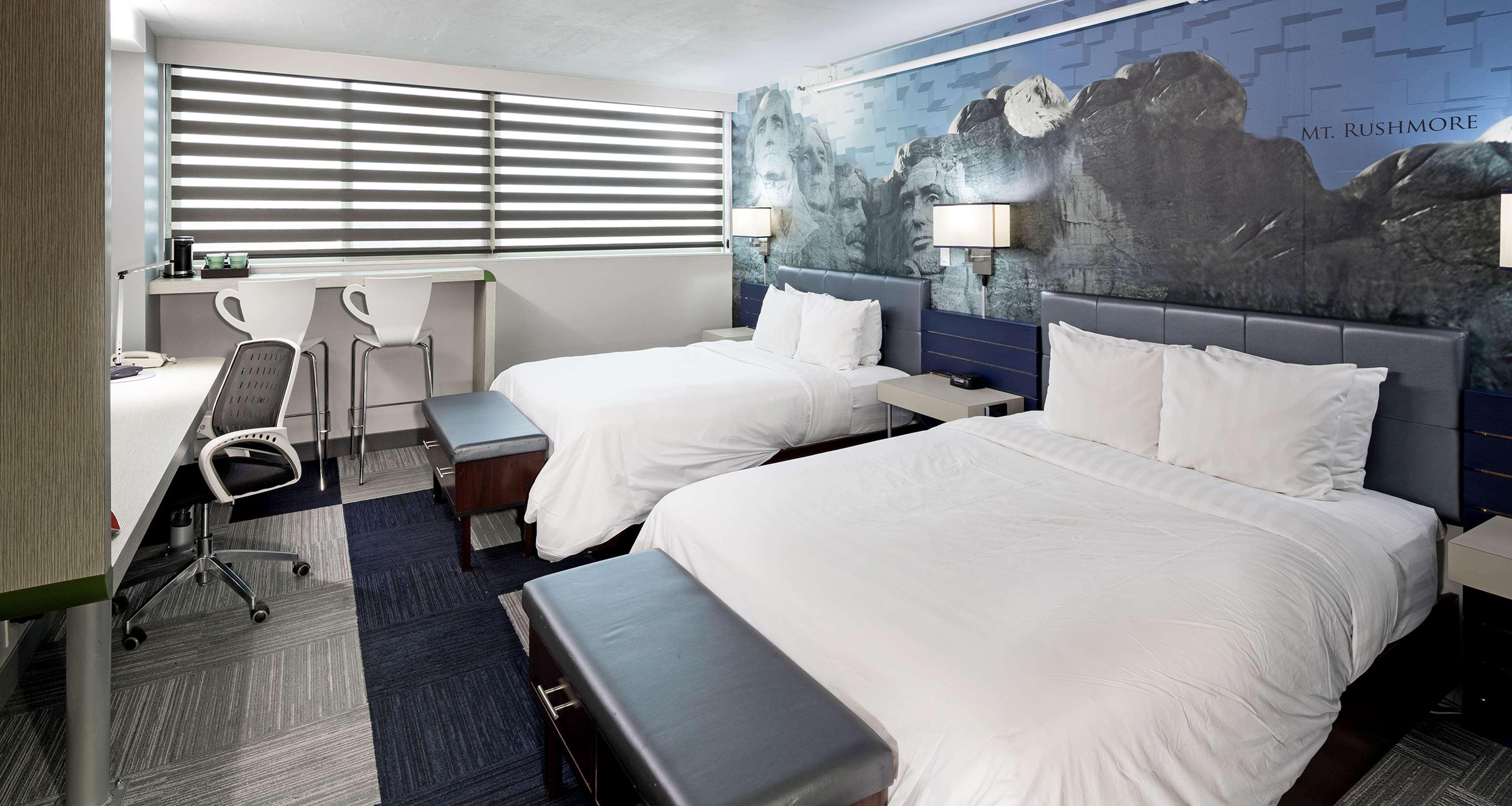 The Rushmore & Suites; Bw Premier Collection