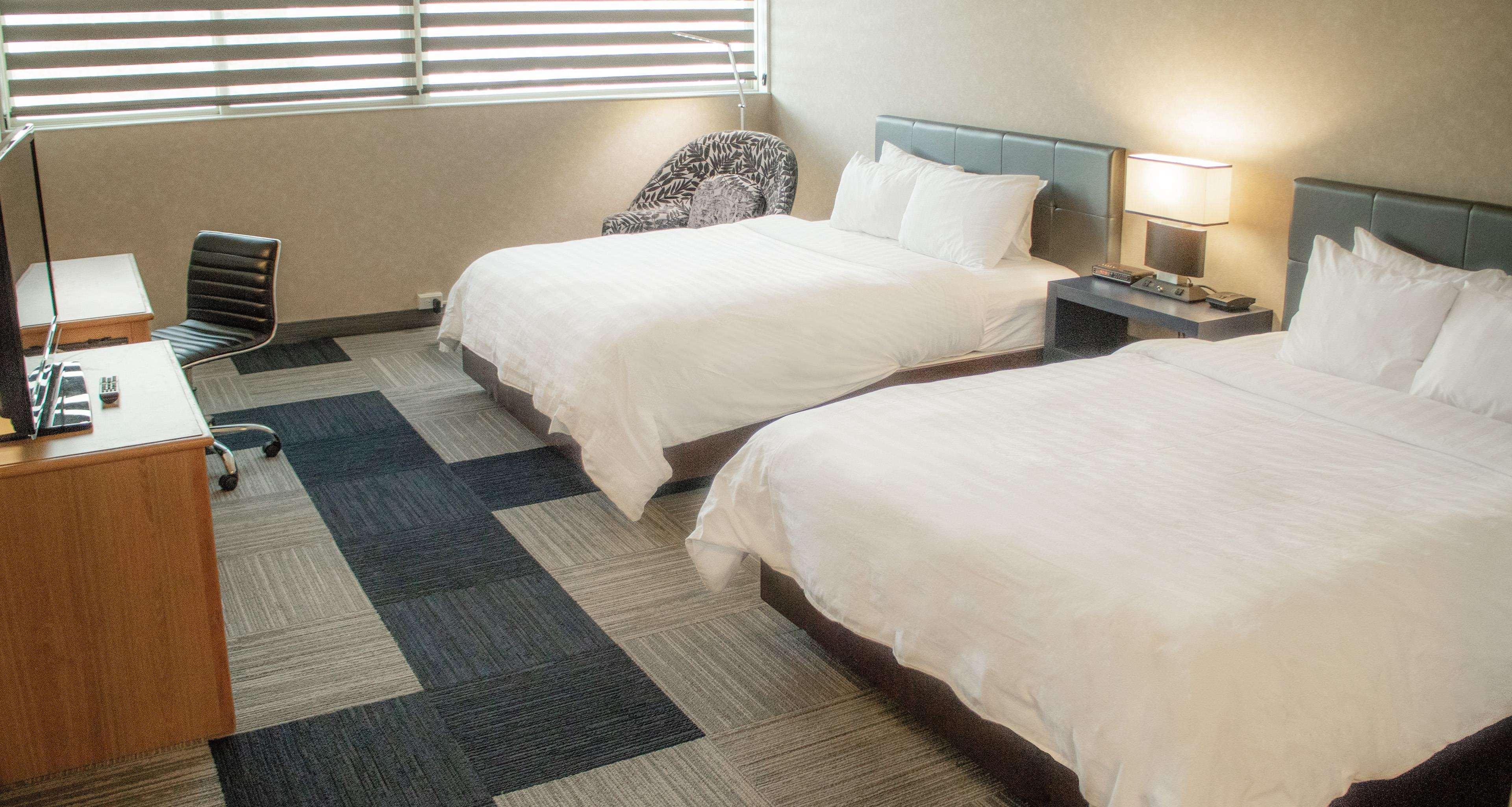 The Rushmore & Suites; Bw Premier Collection 3*
