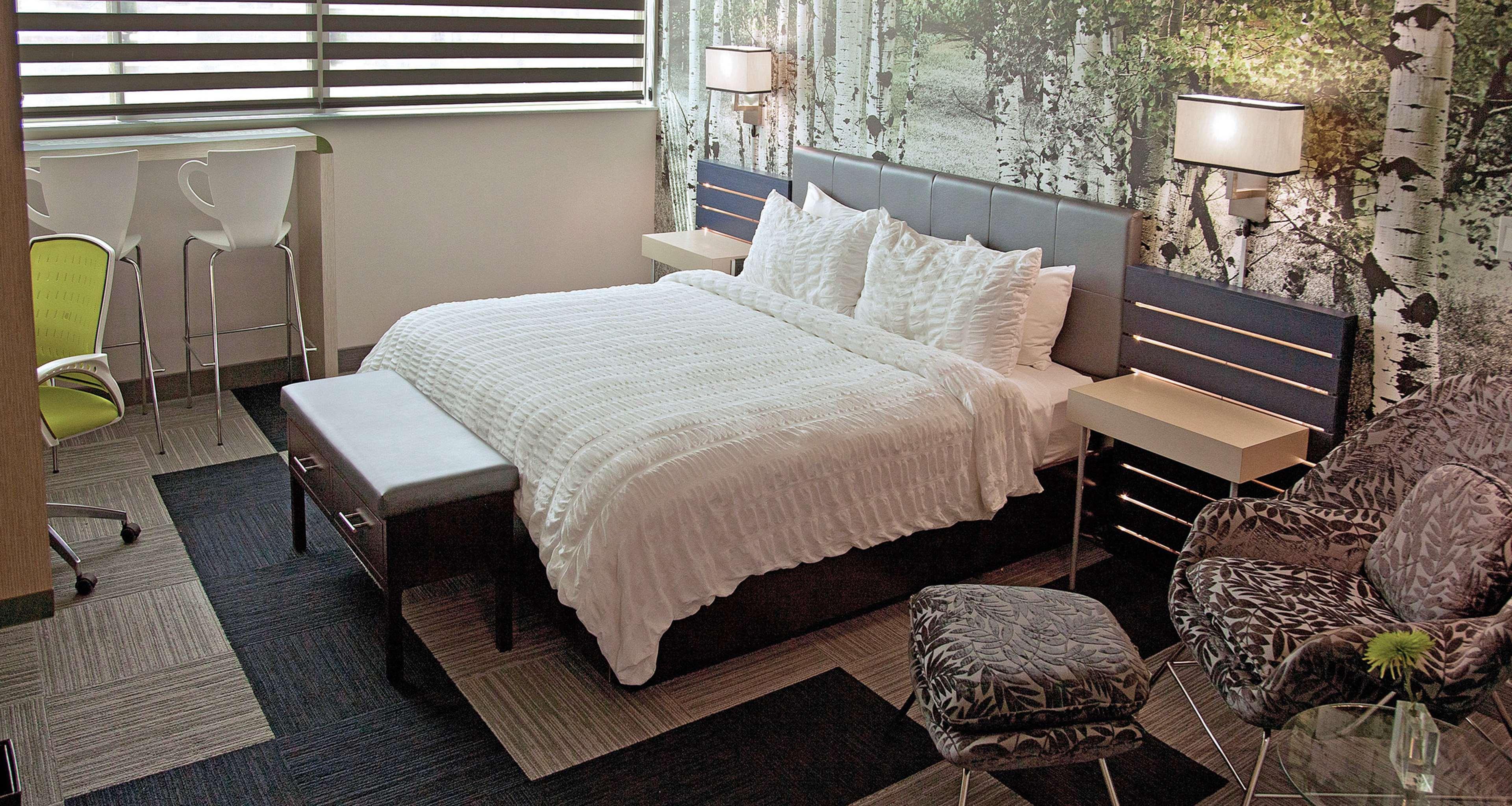 The Rushmore & Suites; Bw Premier Collection Hotel 3*