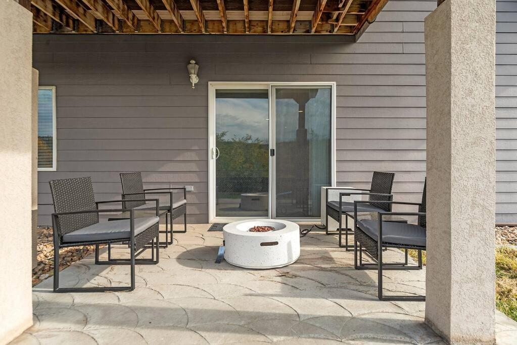 Holiday home Modern Home-garage-scenic Patio