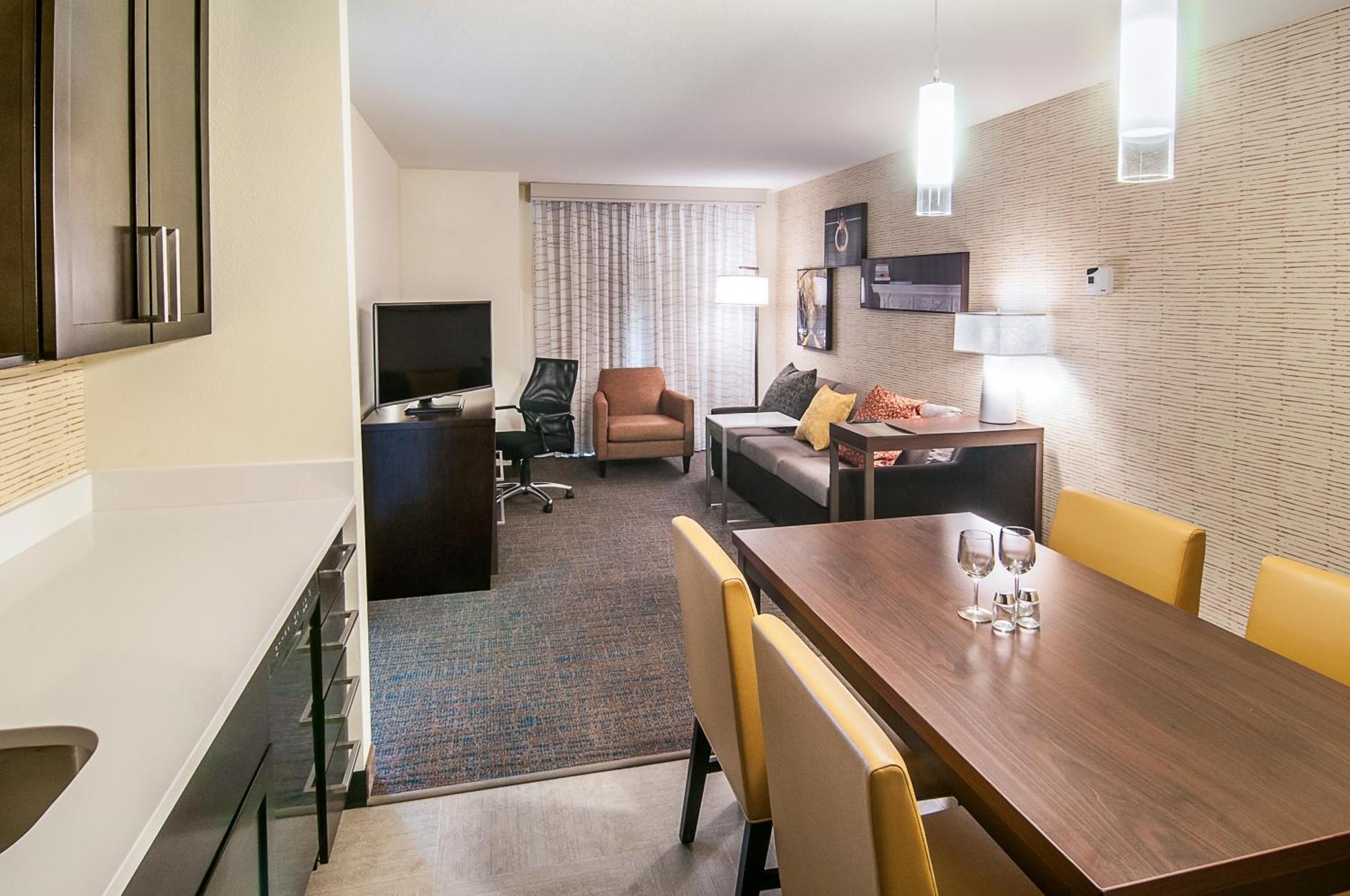 By Marriott Rapid 2* Rapid City