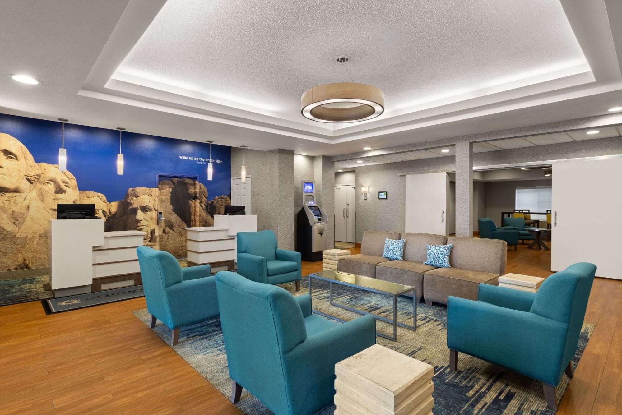 Hotel La Quinta And By Wyndham At Watiki Waterpark 3*