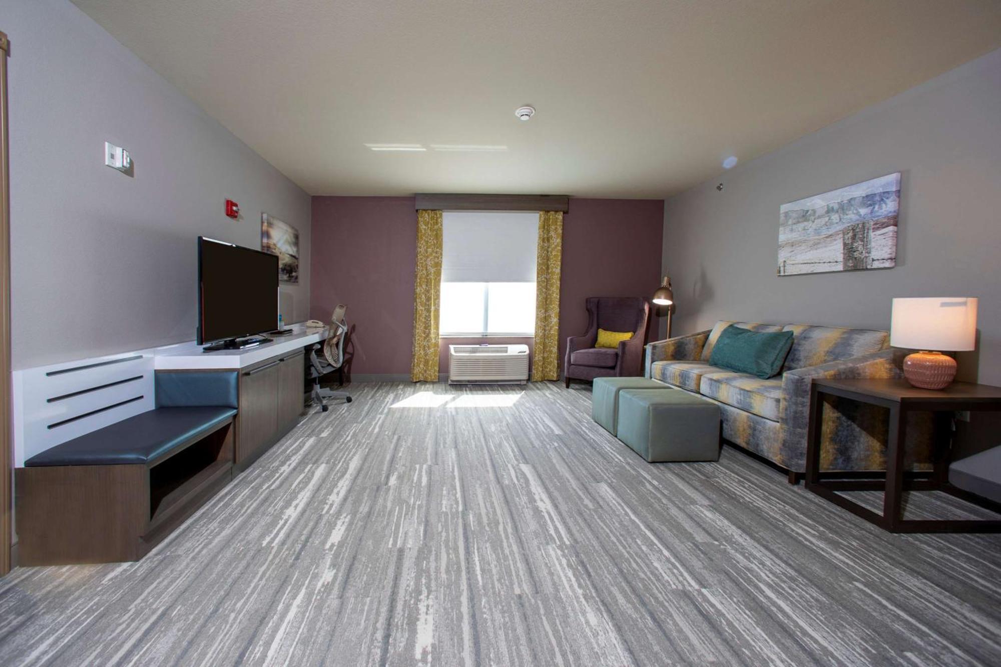 Hilton Garden Rapid Hotel 3*