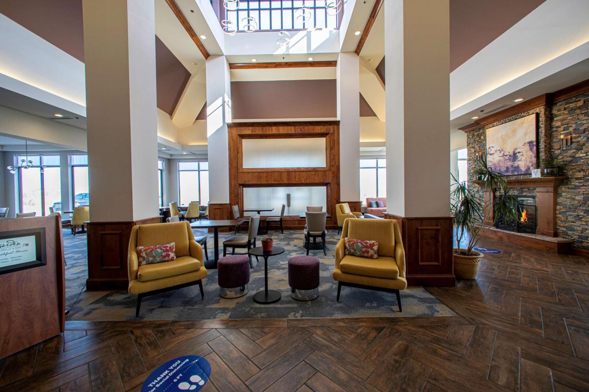 Hotel Hilton Garden Rapid 3*