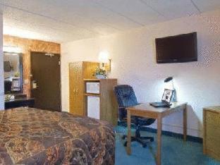Super 8 By Wyndham Rapid 2*