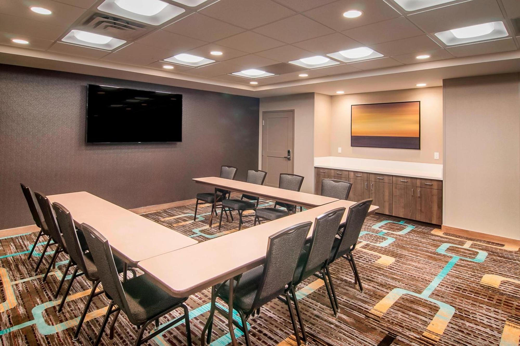 Hotel By Marriott Rapid