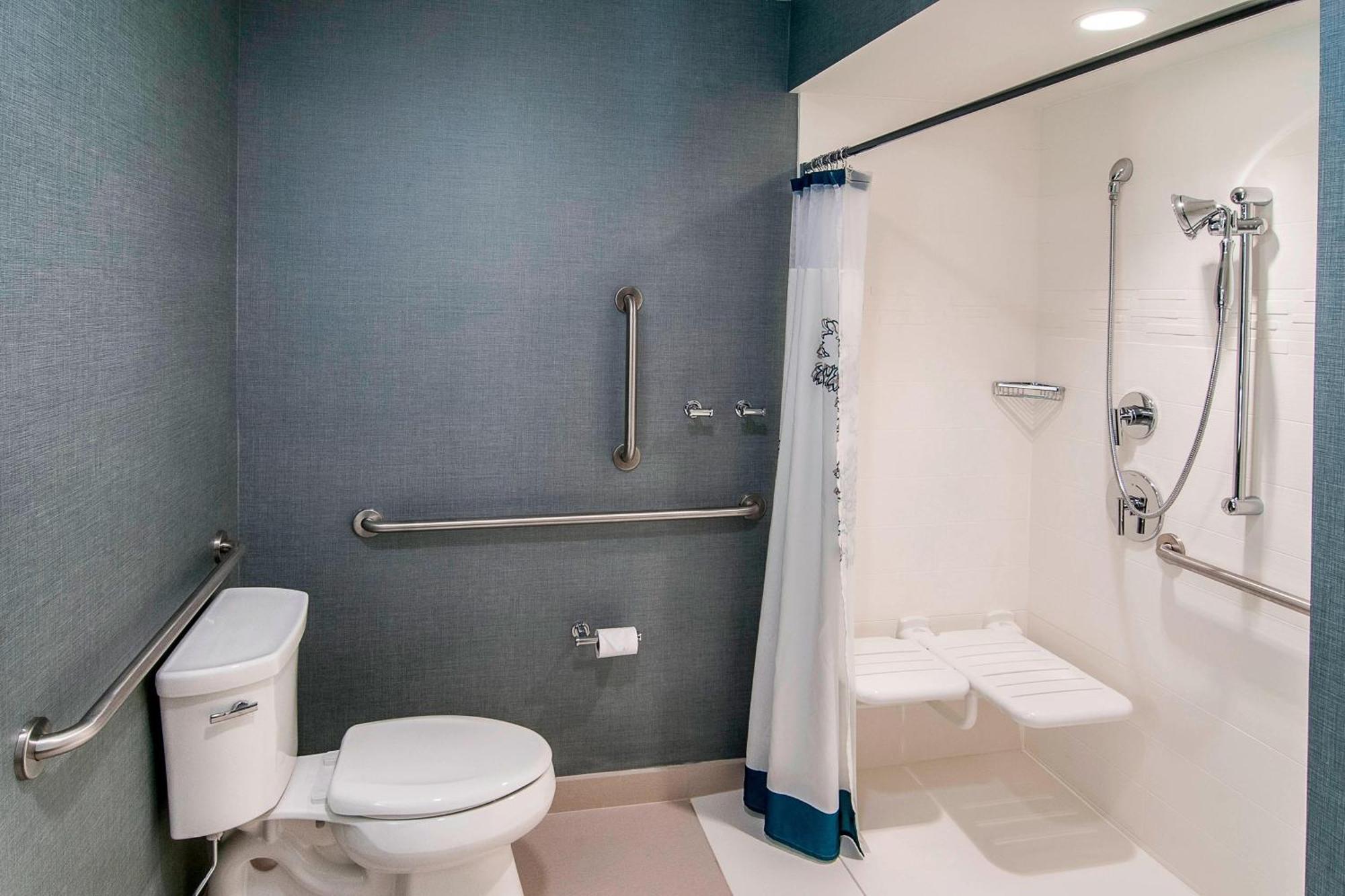By Marriott Rapid Hotel