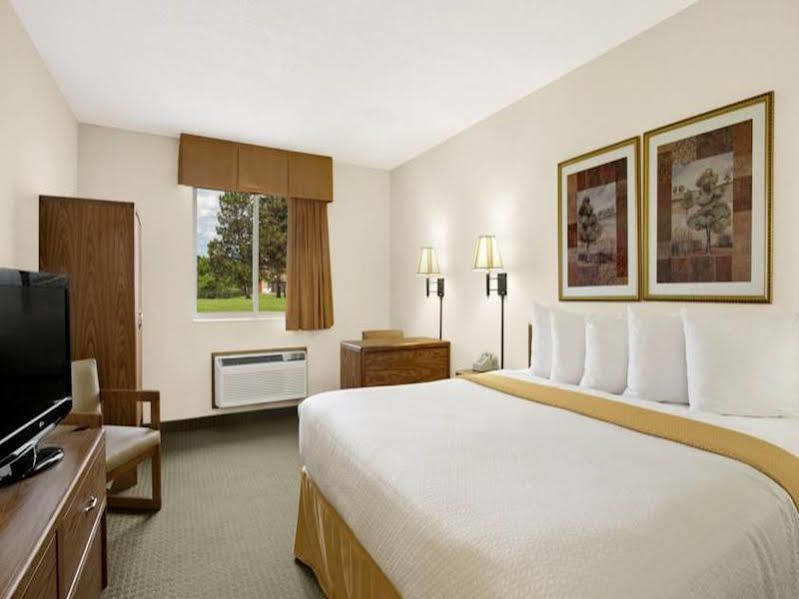 Hotel Days By Wyndham Rapid 2*