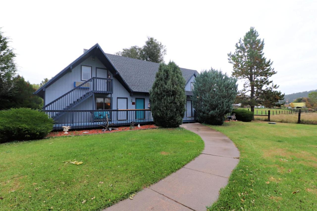 Inn Sweetgrass