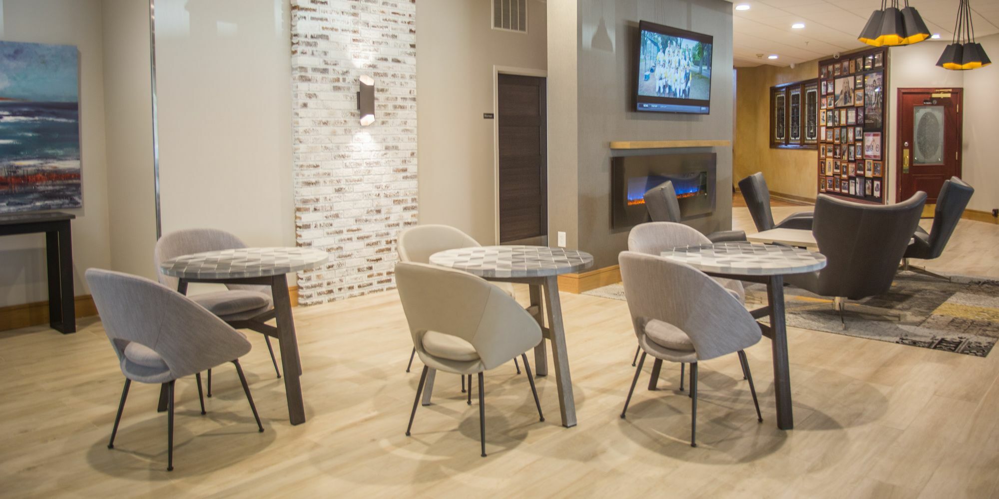 The Rushmore & Suites; Bw Premier Collection Hotel 3*