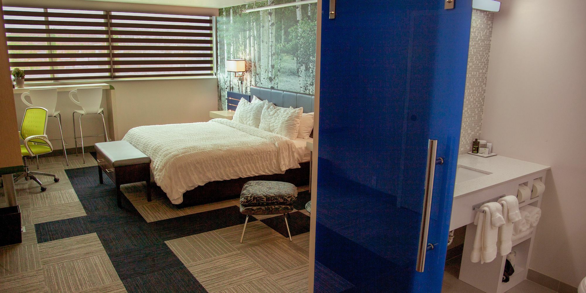 The Rushmore & Suites; Bw Premier Collection Hotel