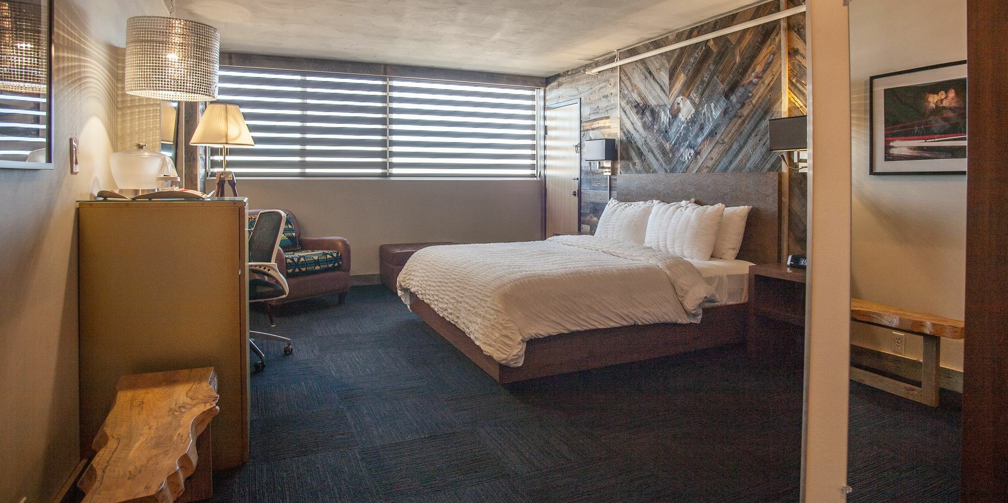 Hotel The Rushmore & Suites; Bw Premier Collection 3*