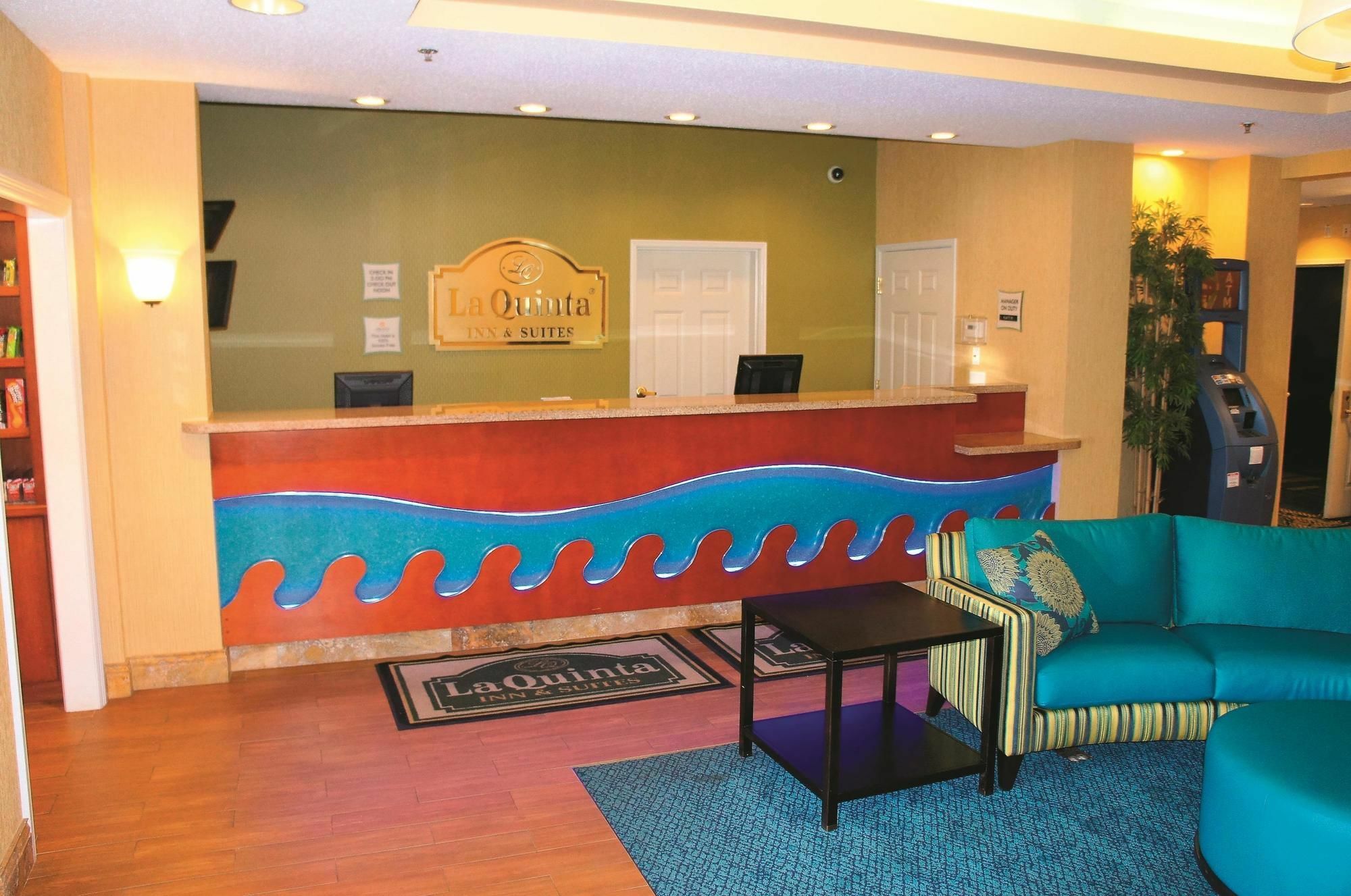 Hotel La Quinta And By Wyndham At Watiki Waterpark 3*
