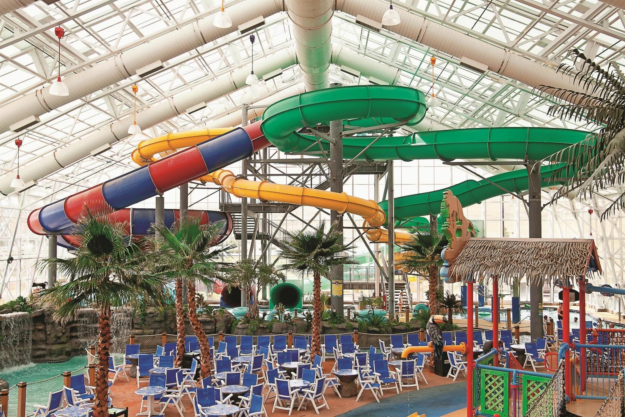 La Quinta And By Wyndham At Watiki Waterpark Hotel Rapid City